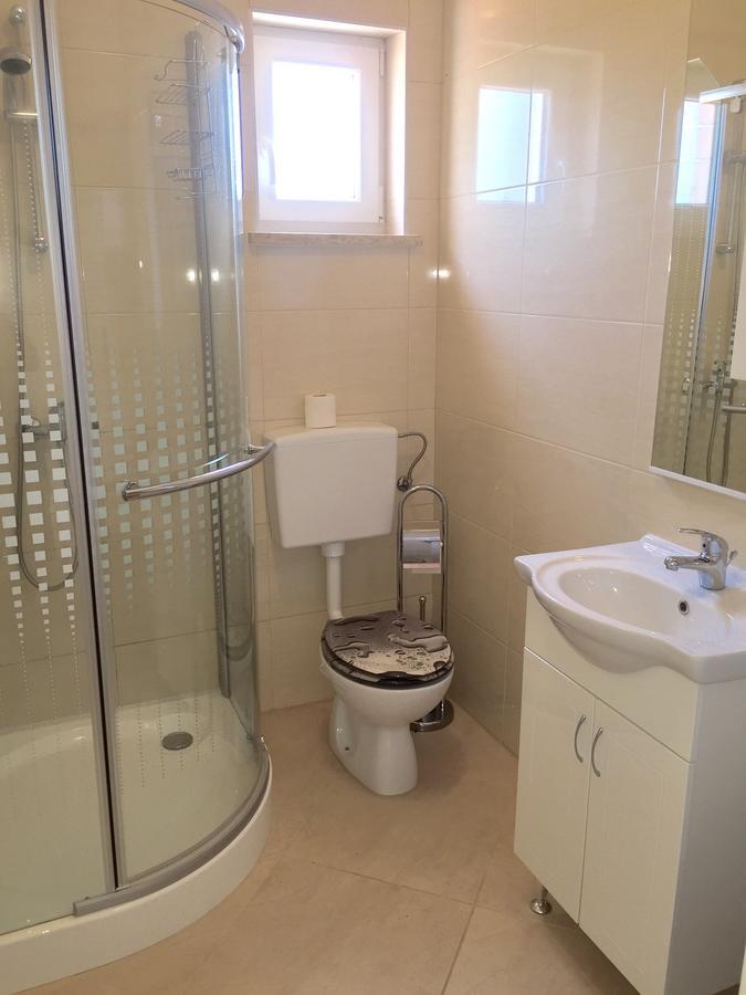 Adria Apartman *